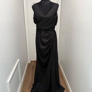 Sophisticated Black Maxi Dress